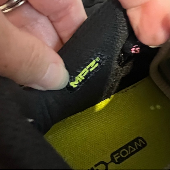 Under Armour Micro G Spine Venom PIP - Picture 5 of 11